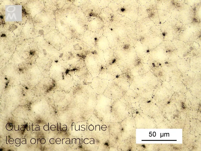 Qualità della fusione della lega oro ceramica al microscopio (50 µm)